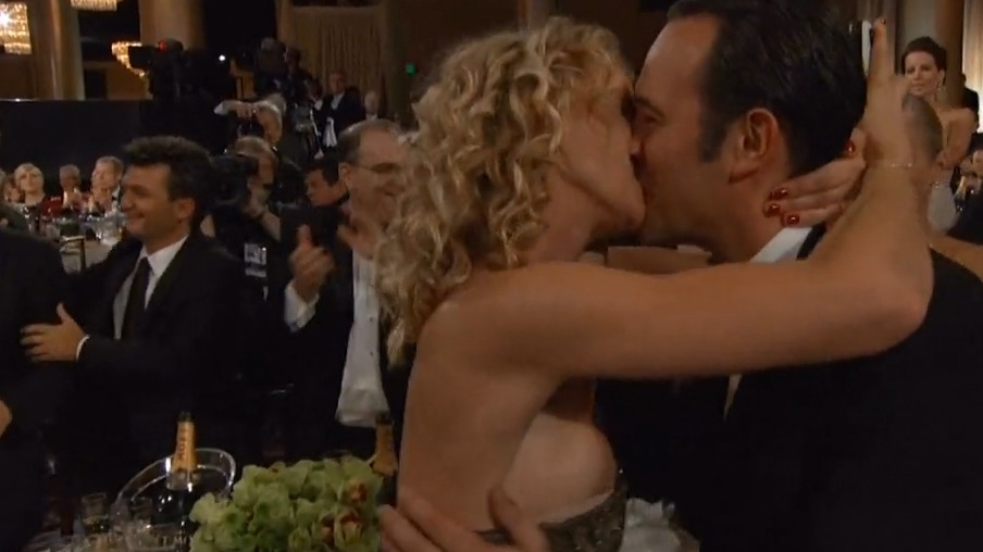 Alexandra Lamy in Golden Globe Awards (1944) Right Nipslip Breasts Right Nipslip 227754