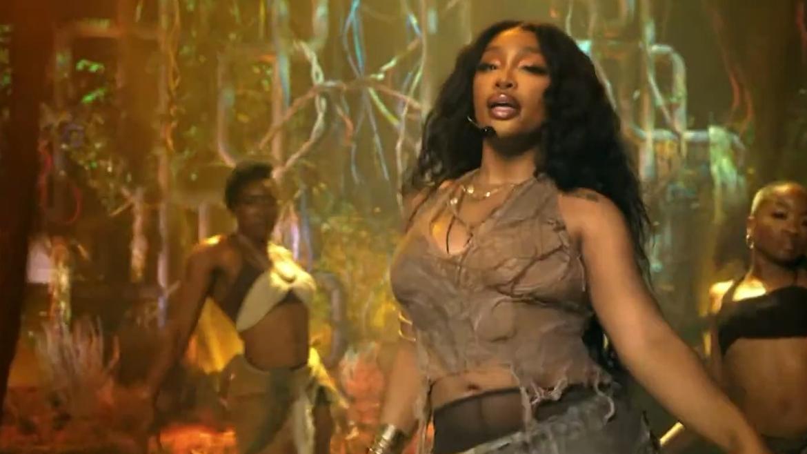 SZA in The Grammy Awards (1959) Sexy Sexy 347575