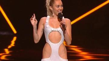 Miley Cyrus in MTV Video Music Awards (1984-2025) Sexy Breasts Nipslip 245685