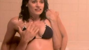 Paget Brewster in Huff (2004-2006) Bikini Bikini Body Double 213166