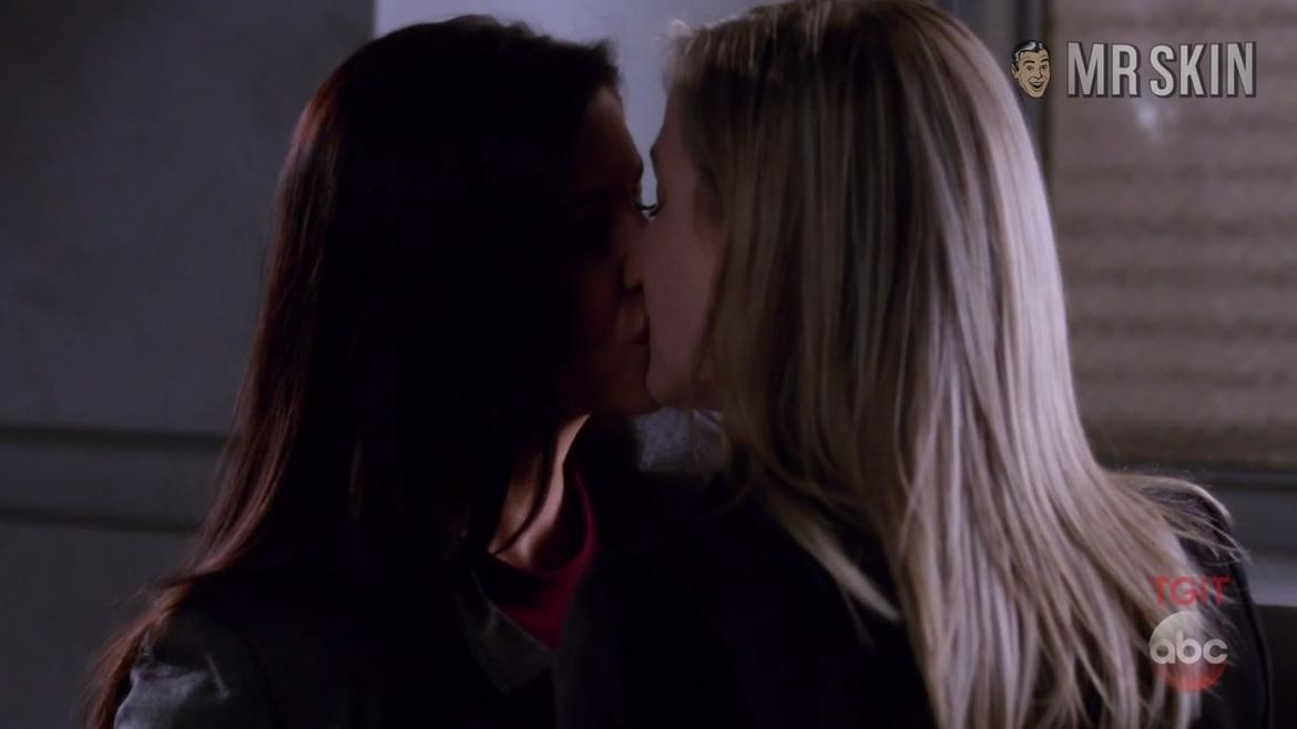 Jessica Capshaw, Marika Dominczyk in Grey's Anatomy (2005-2021) Lesbian Lesbian Underwear 257173