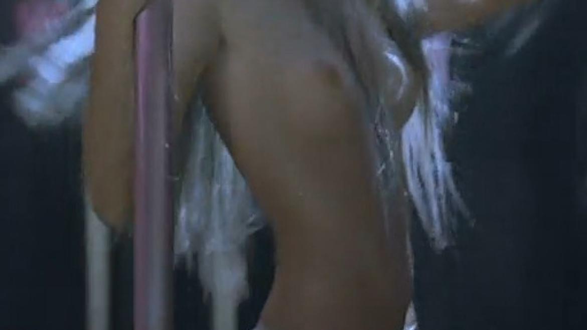 Manuela Zero in Go Go Tales (2007) Breasts Thong Breasts Thong 218473
