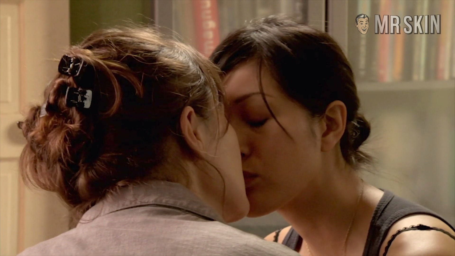 Sexiest Scenes of April Reilly from The Echo Game. Lesbian, Sexy. 315125