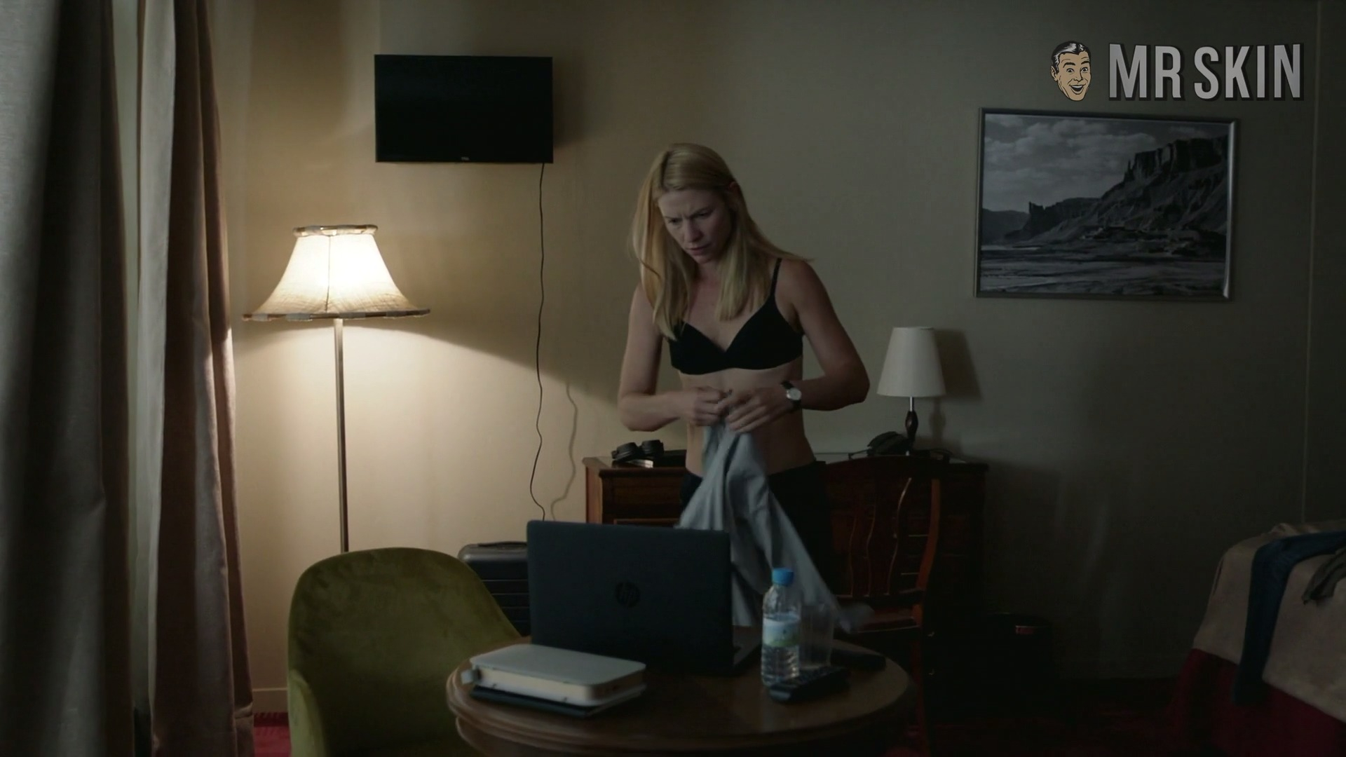 Hottest Carrie Mathison Scenes. Underwear, butt, sexy. 302007