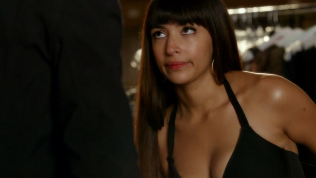 Hottest Hannah Simone Scene in New Girl. Underwear, bikini, body double. 227570