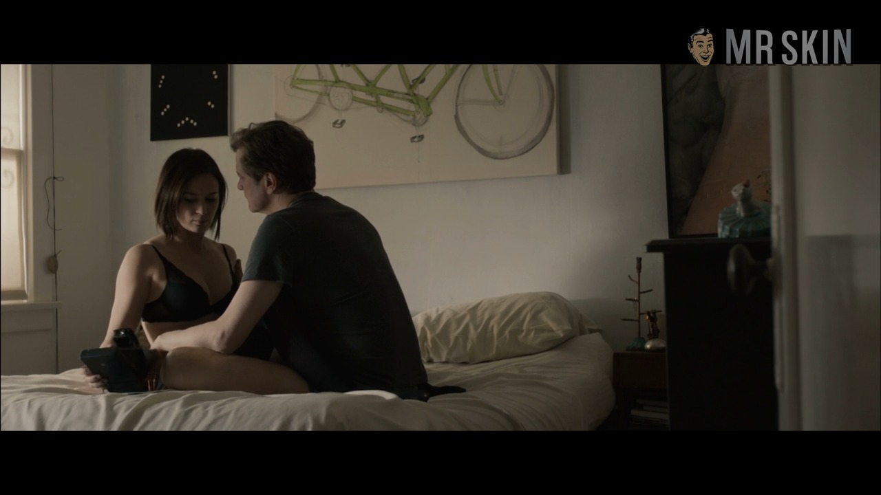 Sexiest Emily Blunt Scene in Arthur Newman. Sexy, butt, underwear. 230623