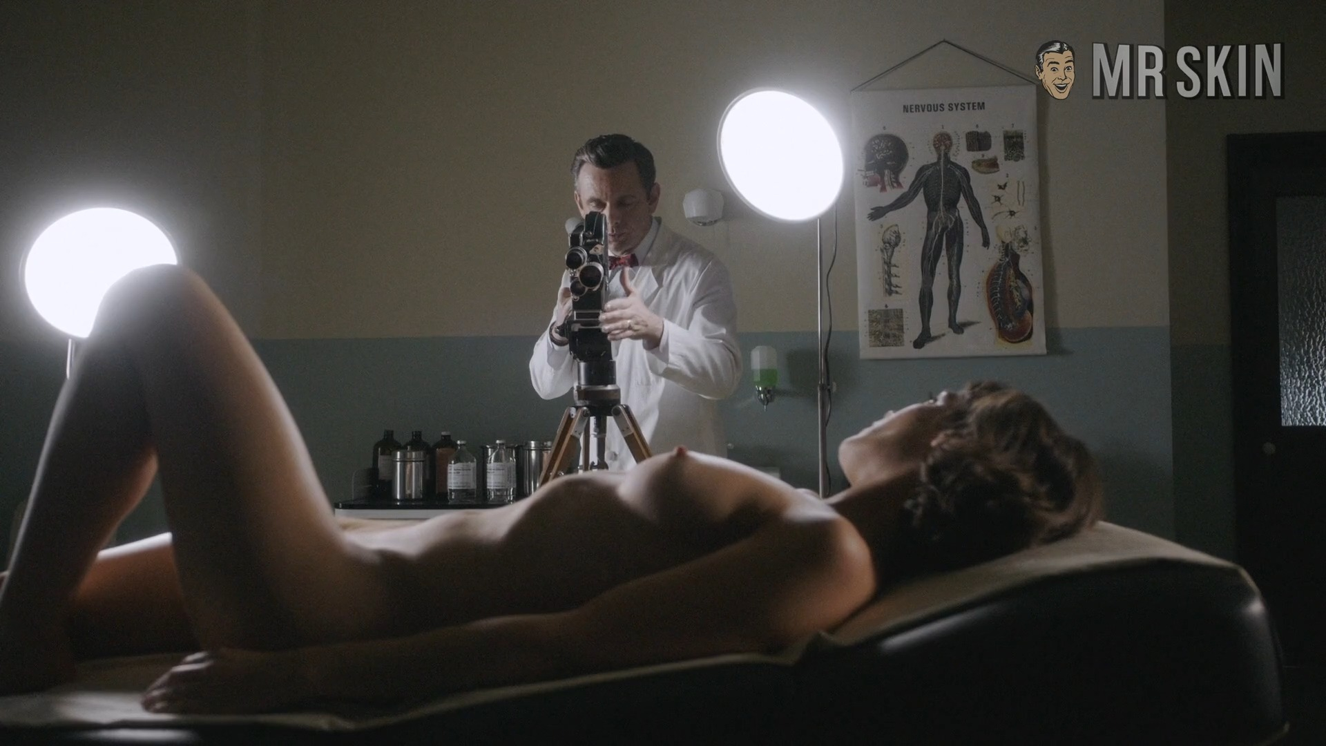 Lizzy Caplan Nude in Masters of Sex. Breasts, butt, right breast. 235738