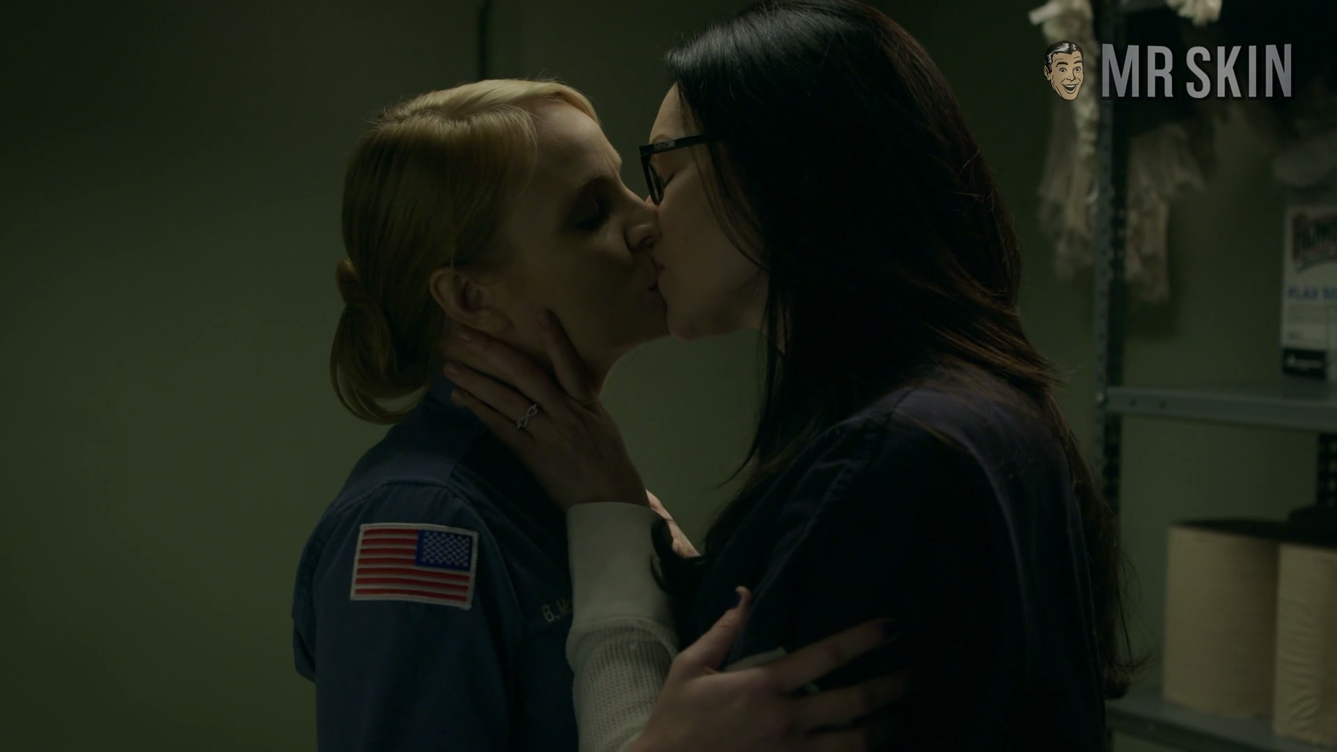 Orange Is the New Black's Sexiest Scenes with Laura Prepon. Lesbian, Underwear, breasts, butt. 287658
