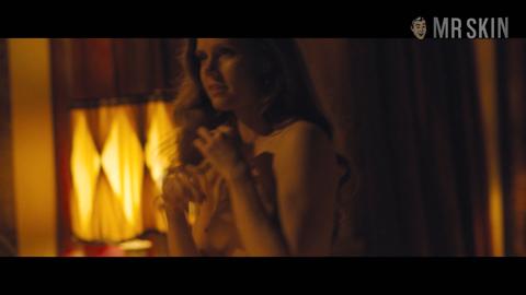Amy Adams Nude as Sydney Prosser. Nipslip, Right Breast, breasts, butt. 236600