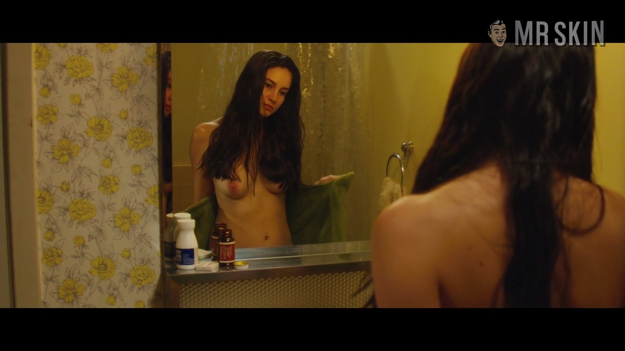 Shailene Woodley Naked as Kat Connor. Breasts, right breast, sexy. 236067