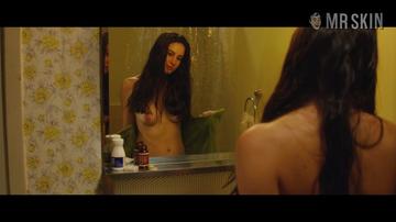 Shailene Woodley in White Bird in a Blizzard (2014) Breasts Breasts Right Breast 236067