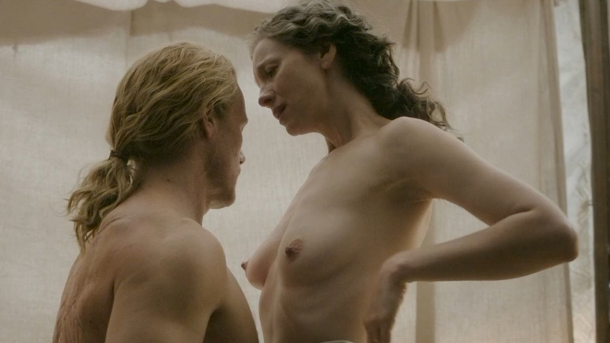 Nudes of Claire Randall Fraser from Outlander. Breasts, butt, left breast. 357198