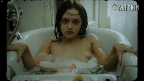 Olivia Cooke Naked in The Quiet Ones. Breasts. 238771