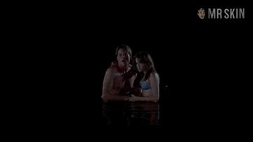 Lea Thompson in Jaws 3-D (1983) Bikini Bikini Sexy 251303