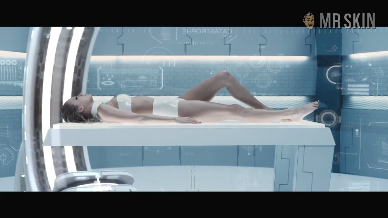 Sexiest Scenes of Catastophe from Taylor Swift - Bad Blood. Sexy. 243353
