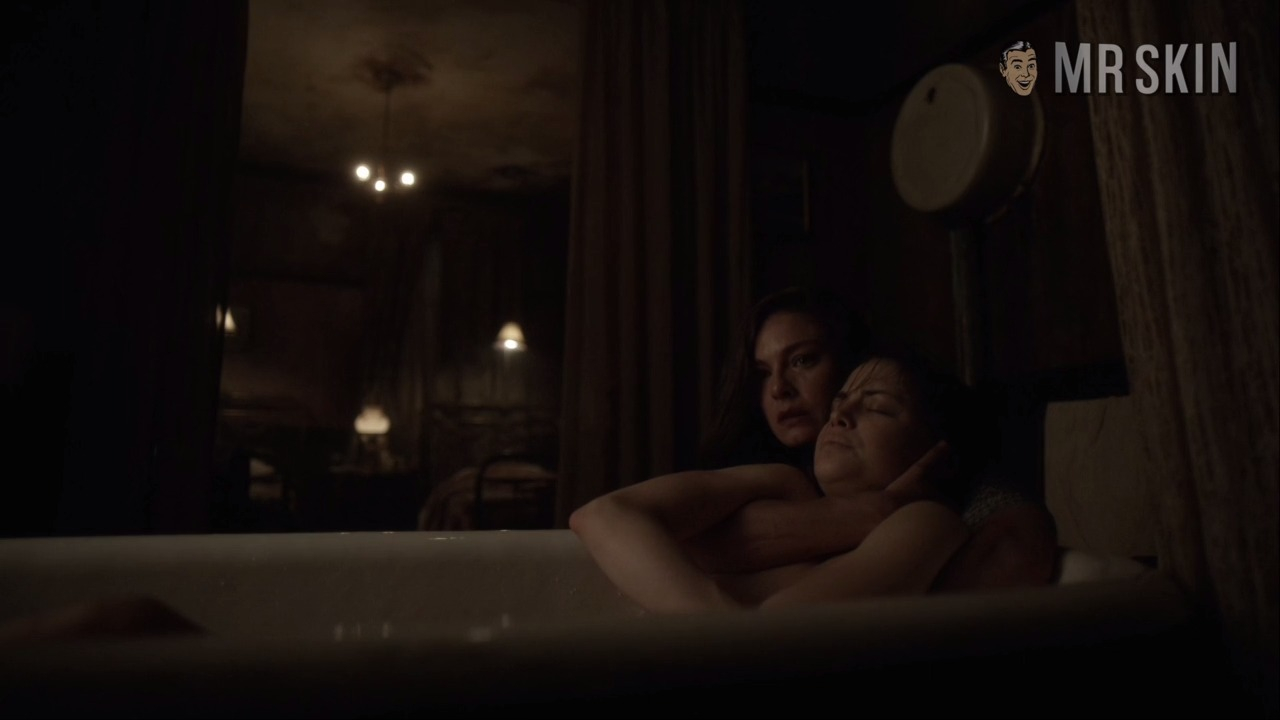 The Man in the High Castle's Sexiest Scenes with Conor Leslie. Sexy. 271638