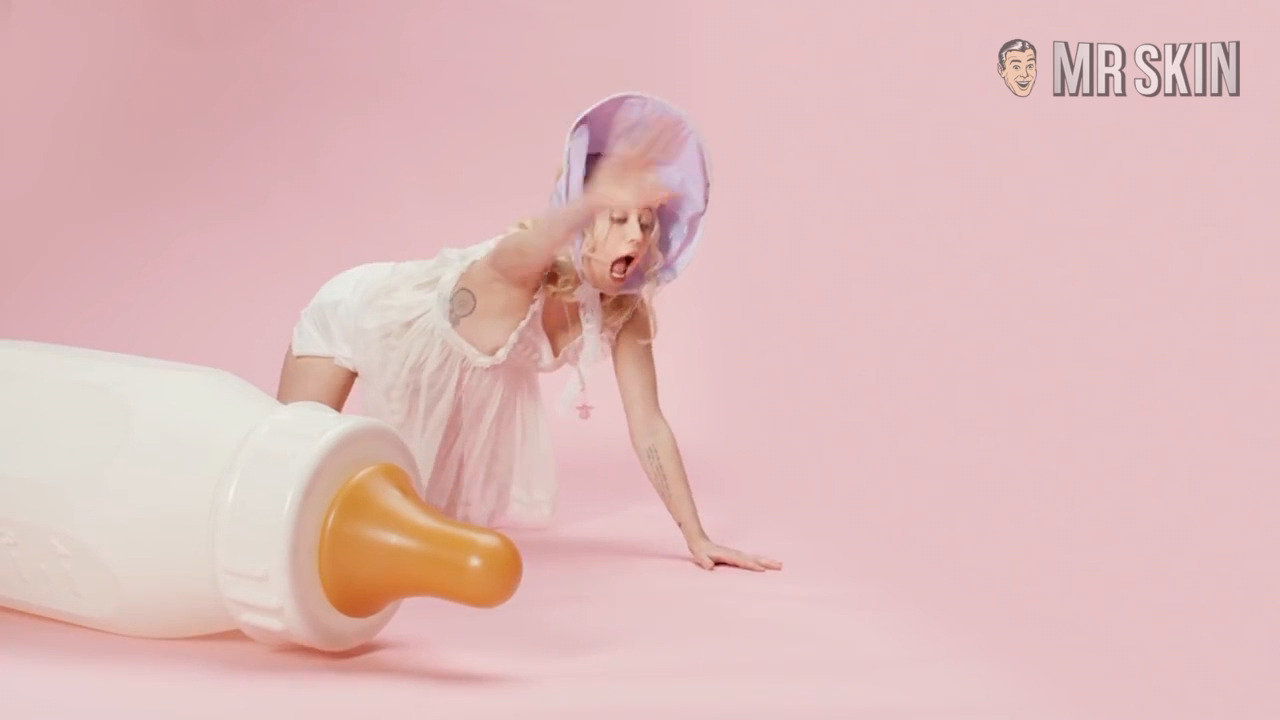 Miley Cyrus in BB Talk (2015) Sexy Underwear Right Nipslip Breasts Right Nipslip 247520