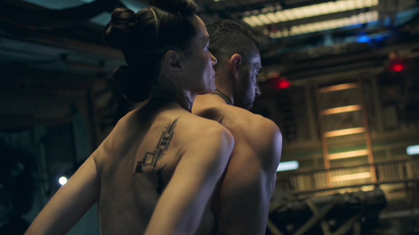 Hottest Sandrine Holt Scene in The Expanse. Sexy, lesbian. 316838