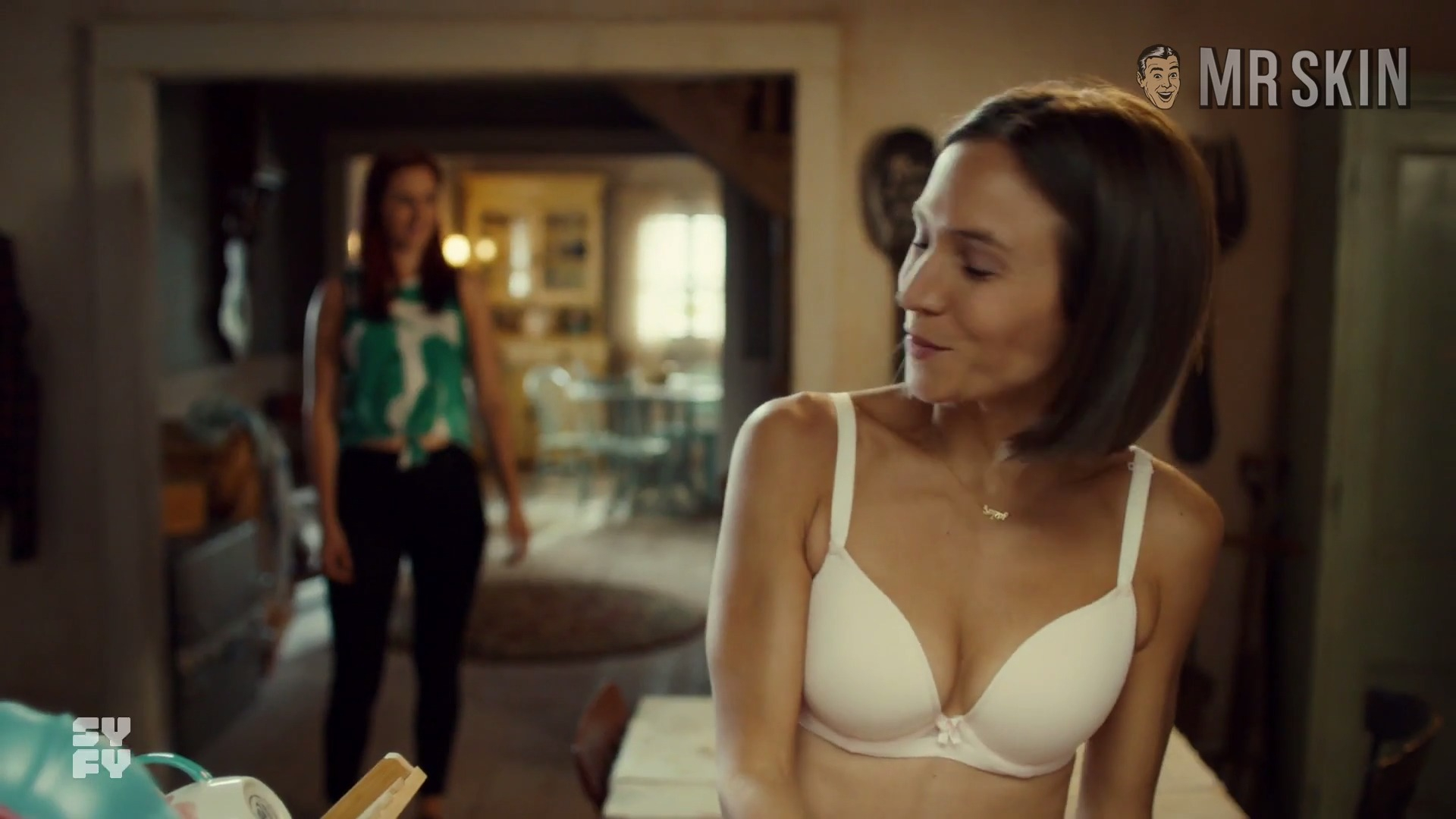 Hottest Dominique Provost-Chalkley Scene in Wynonna Earp. Lesbian, Underwear, bikini, butt. 320822