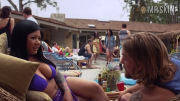 Suteara Vaughn in Animal Kingdom (2016-2022) Bikini Sexy Bikini Sexy 252096