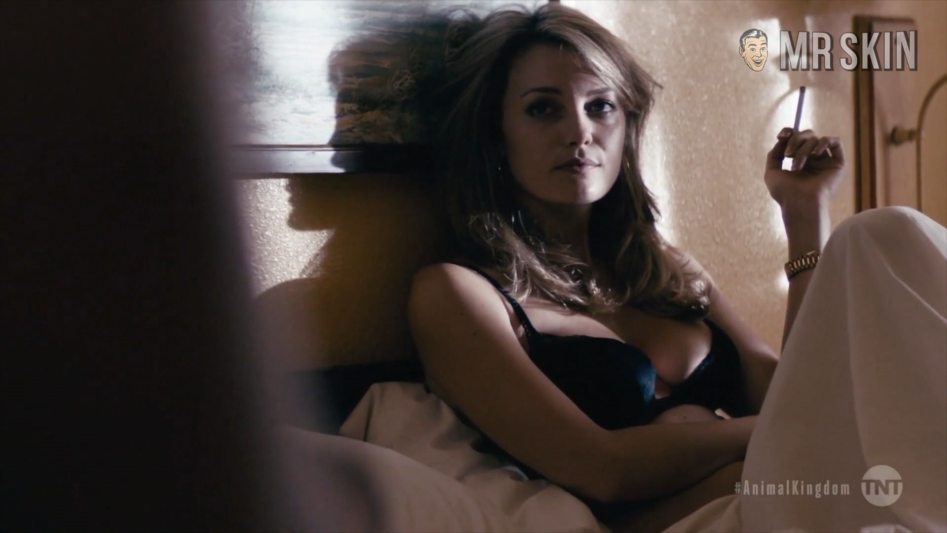 Leila George Nude in Animal Kingdom. Butt, Sexy, Underwear, bikini. 340432