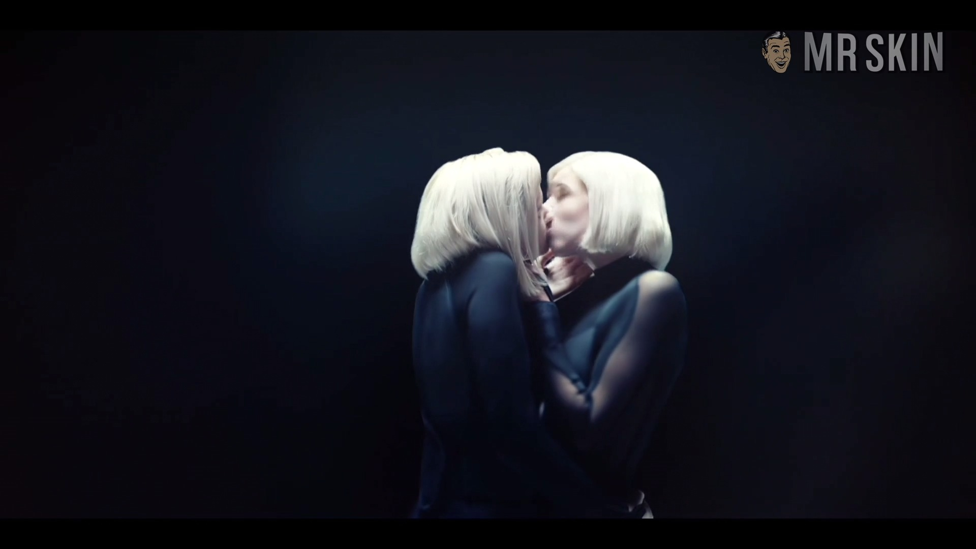 Sexiest Scenes of Iris Stanton from The Girlfriend Experience. Lesbian, bikini, body double. 324095