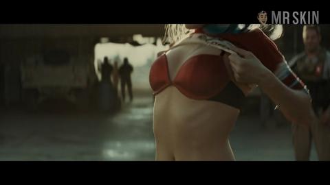 Sexiest Scenes of Harleen Quinzel / Harley Quinn from Suicide Squad. Underwear, sexy. 252437
