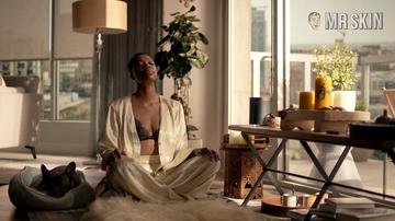 Issa Rae, Yvonne Orji in Insecure (2016-2021) Sexy Underwear Bikini Butt 330789