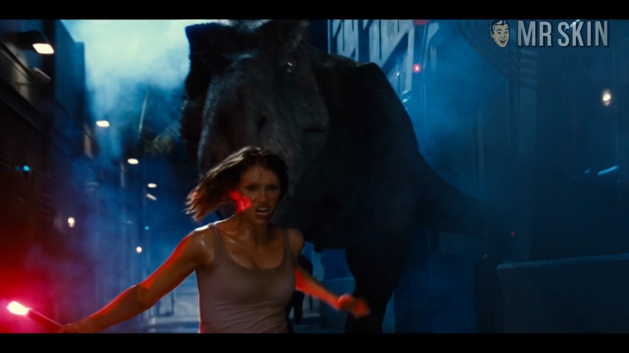 Bryce Dallas Howard in Jurassic World (2015) Sexy Sexy 255327