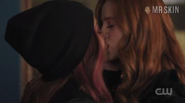 Madelaine Petsch, Vanessa Morgan in Riverdale (2017-2023) Lesbian Bikini Lesbian 278559