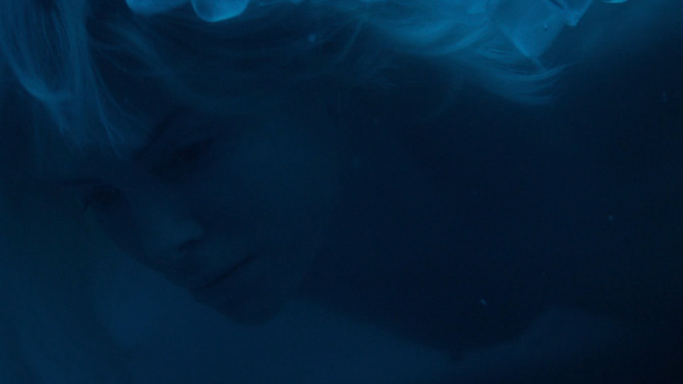 Charlize Theron Nude in Atomic Blonde. Breasts, butt, left breast. 257500