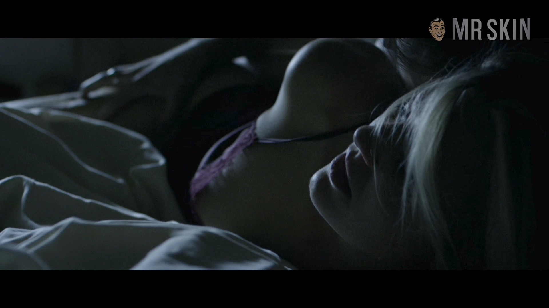 Maggie Grace Naked in The Scent of Rain & Lightning. Sexy, Right Nipslip, breasts, butt. 258193