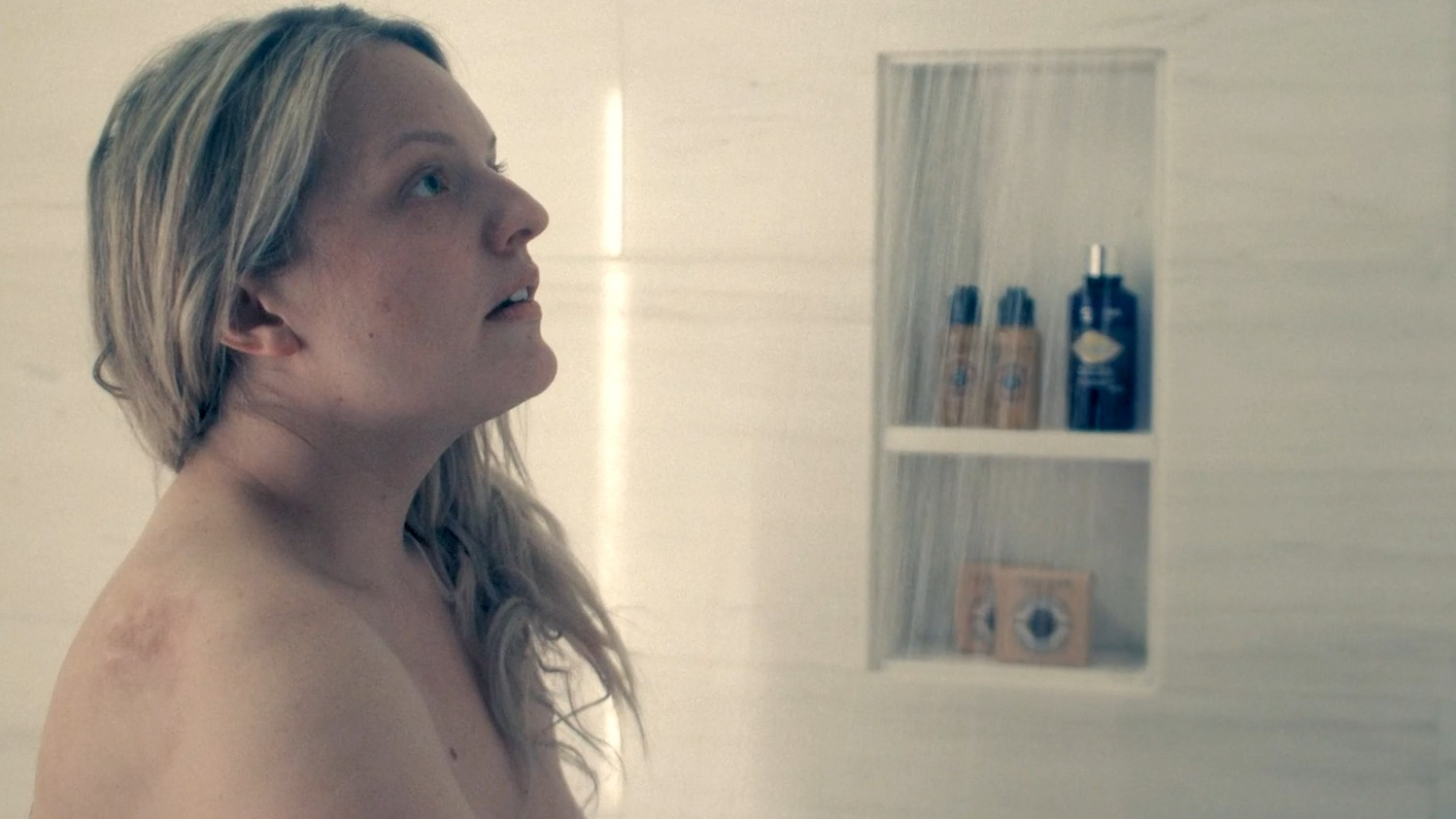 Sexiest Scenes of June Osborne / Offred / Ofjoseph from The Handmaid's Tale. Sexy, breasts, butt. 323075