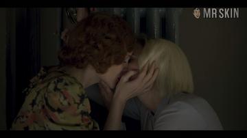 Ana Polvorosa, Ana Fernández in Cable Girls (2017-2020) Lesbian Breasts Butt 270948