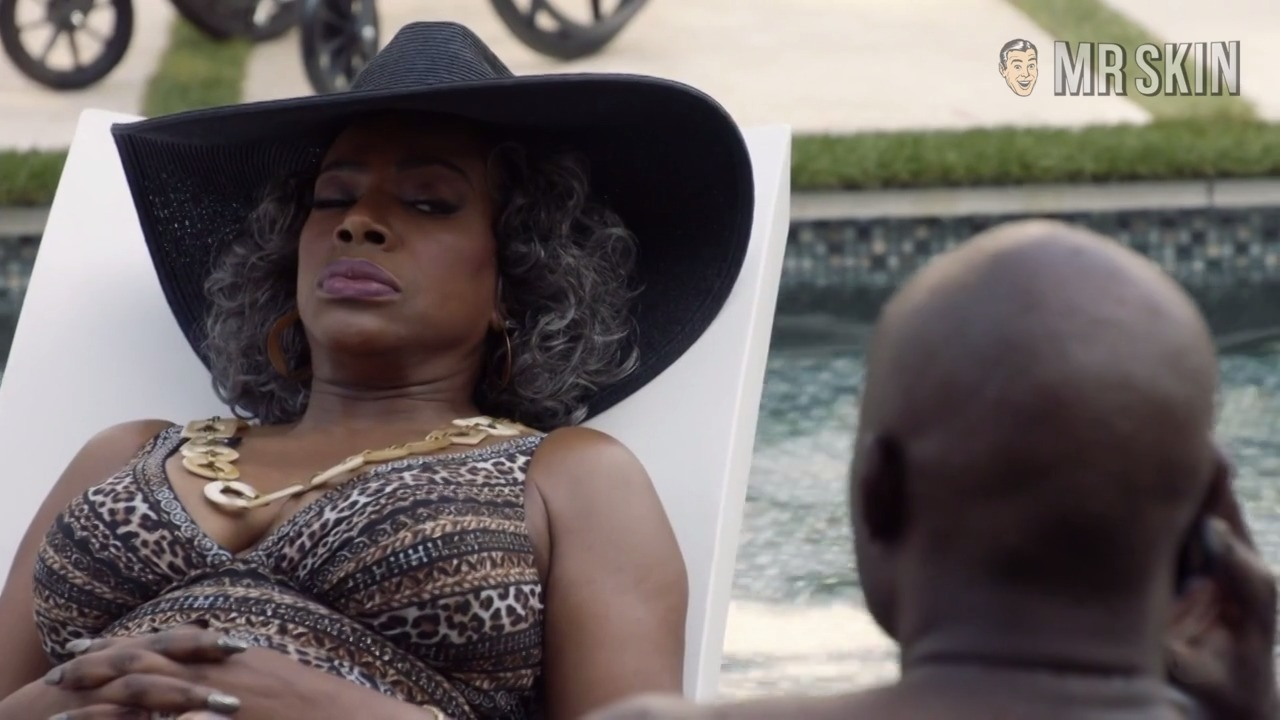 Sheryl Lee Ralph in Claws (2017-2022) Sexy Sexy 270091