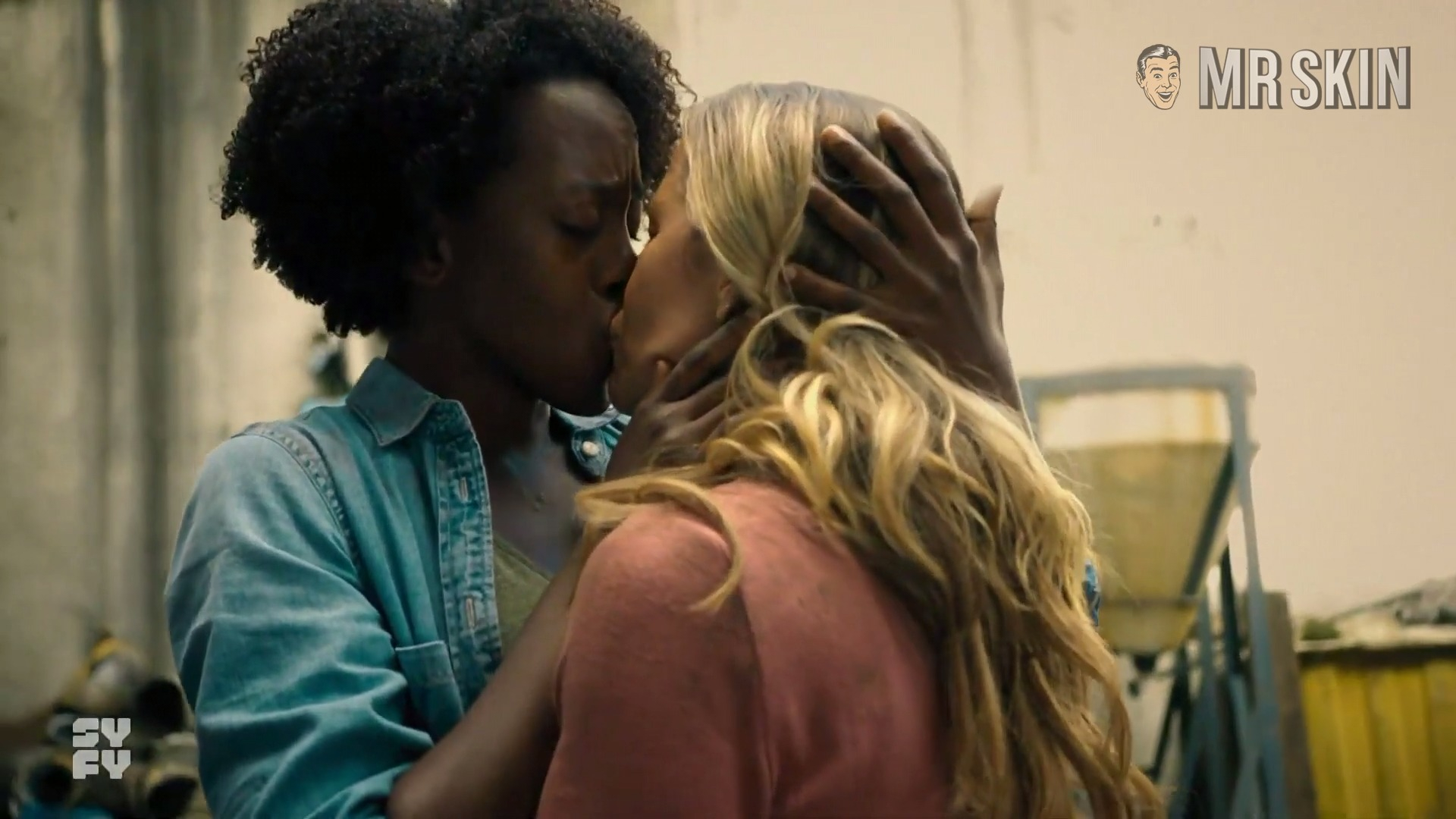 Sexiest Scenes of Jolene from Van Helsing. Lesbian. 322331