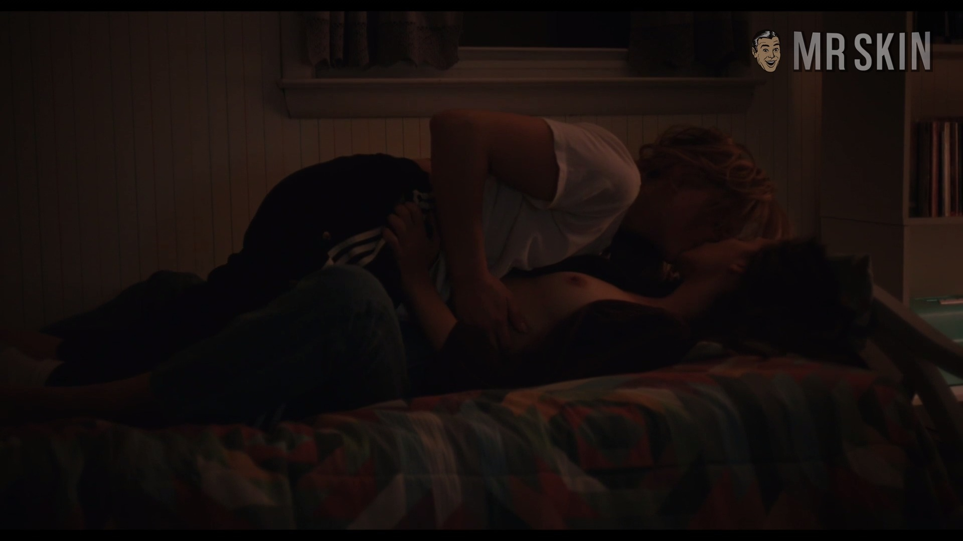 Chloë Grace Moretz, Quinn Shephard in The Miseducation of Cameron Post (2018) Lesbian Sexy Left Breast Breasts Left Breast 265091