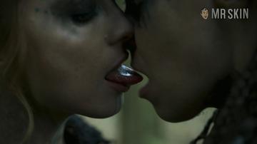 Liana Cornell, Caoilfhionn Dunne in Britannia (2018-2021) Lesbian Sexy Lesbian Sexy 333555