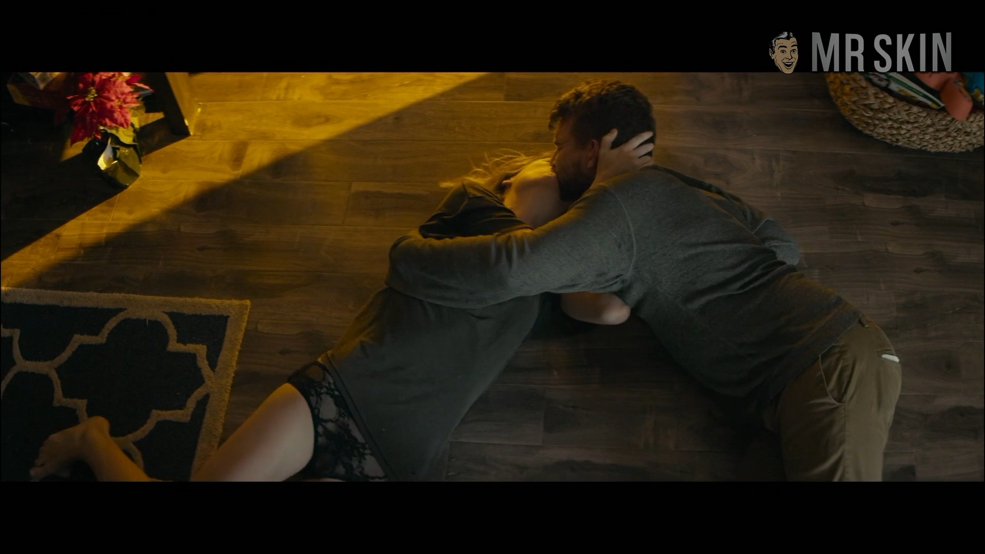 Sexiest Mackenzie Davis Scene in Izzy Gets the F*ck Across Town. Underwear, Sexy. 265297