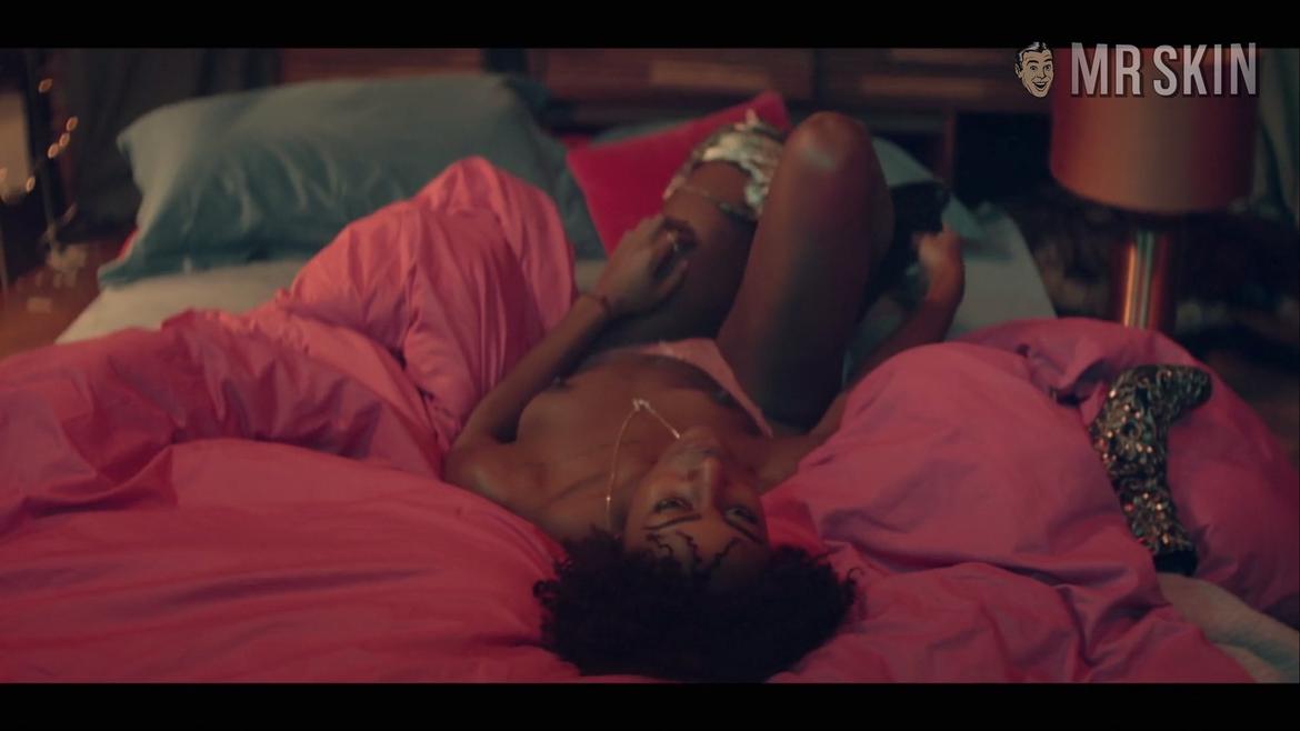Simona Brown, Tallulah Haddon in Kiss Me First (2018) Breasts Underwear Breasts Butt 266750