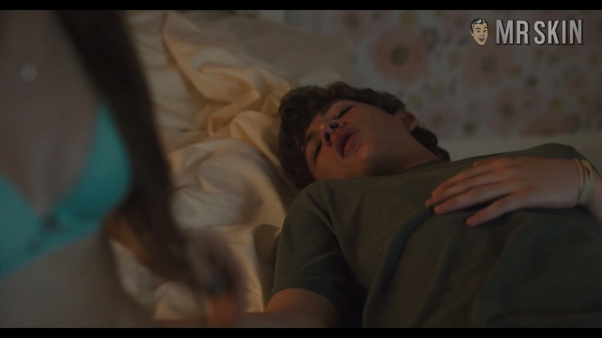 Kaitlyn Dever in All Summers End (2017) Underwear Sexy Underwear 268267