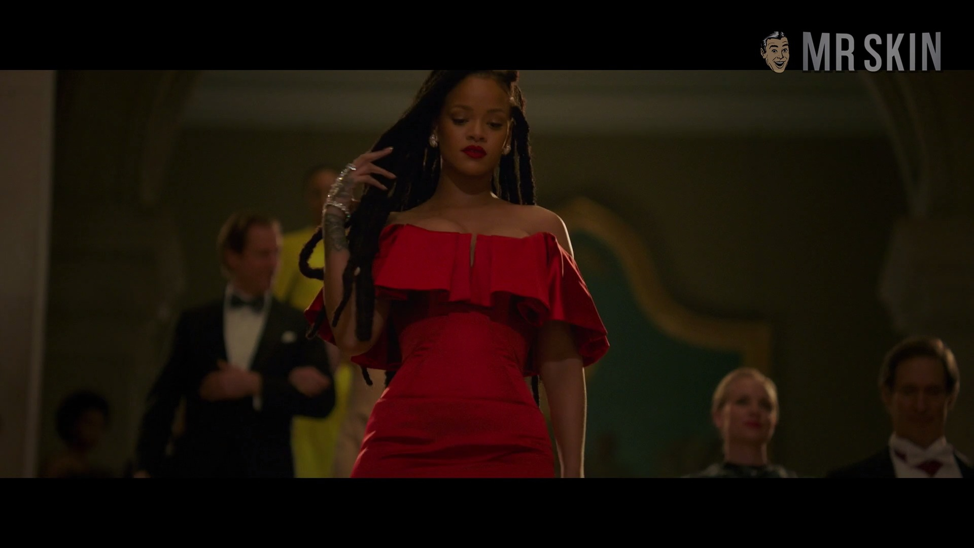 Ocean's 8's Sexiest Scenes with Rihanna. Sexy. 280710