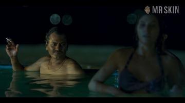 Elnaaz Norouzi in Sacred Games (2018-2019) Bikini Sexy Bikini Sexy 289128