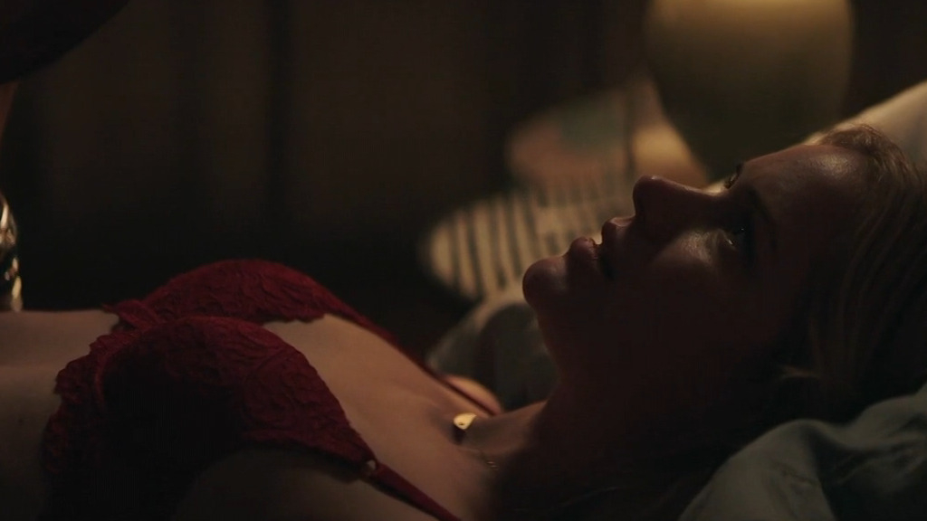 Sexiest Elizabeth Lail Scene in YOU. Sexy, Underwear, breasts, butt. 271549