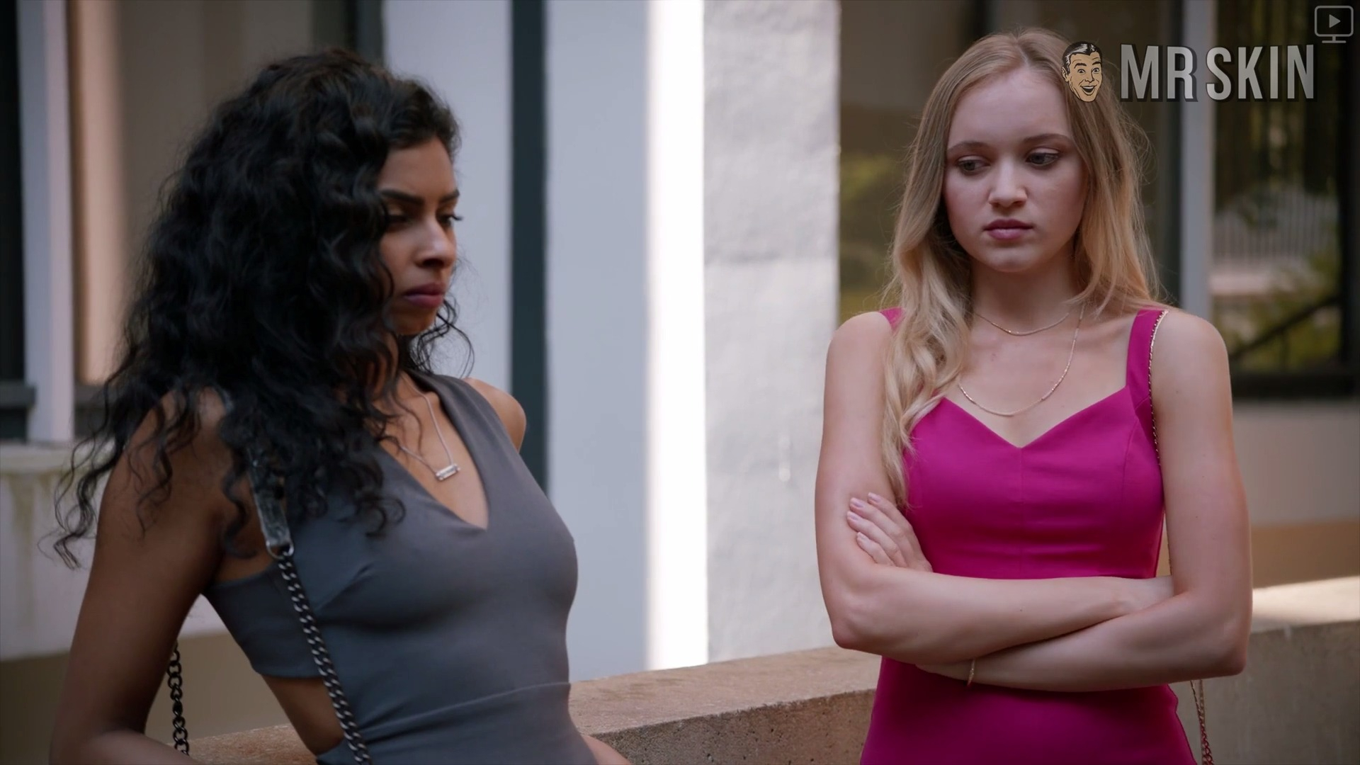 Rana Roy in Queen America (2018) Sexy Sexy 276392