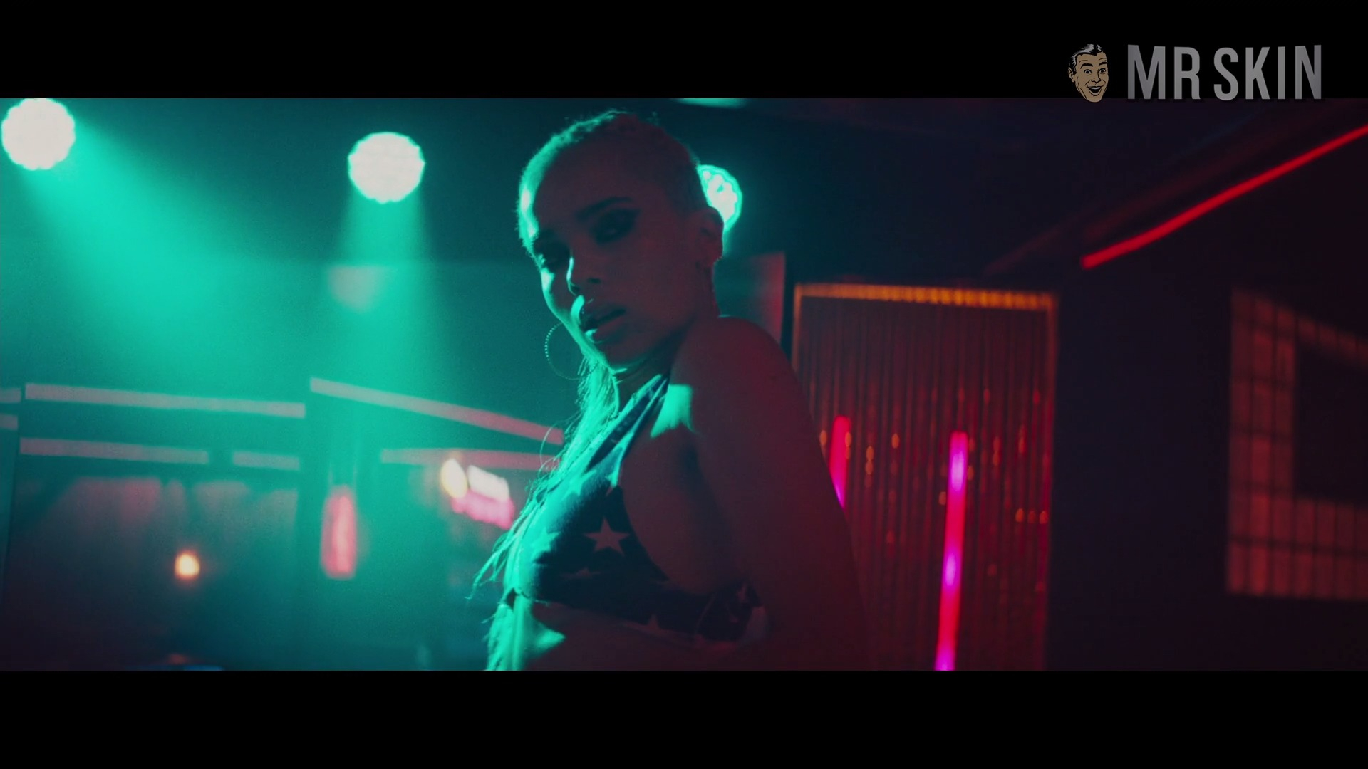 Bree Wasylenko, Zoë Kravitz in Kin (2018) Underwear Sexy Sexy Underwear 274166