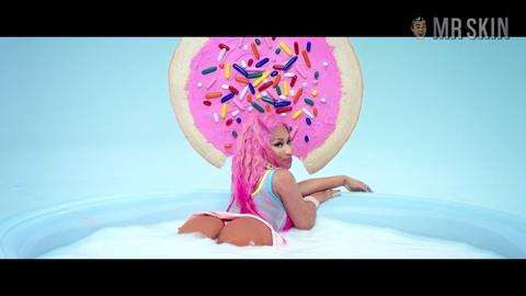 Sexiest Scenes of Herself from Good Form. Sexy. 274355
