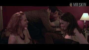 Lynn Mancinelli in Friends (With Benefits) (2009) Lesbian Underwear Breasts Lesbian 276458