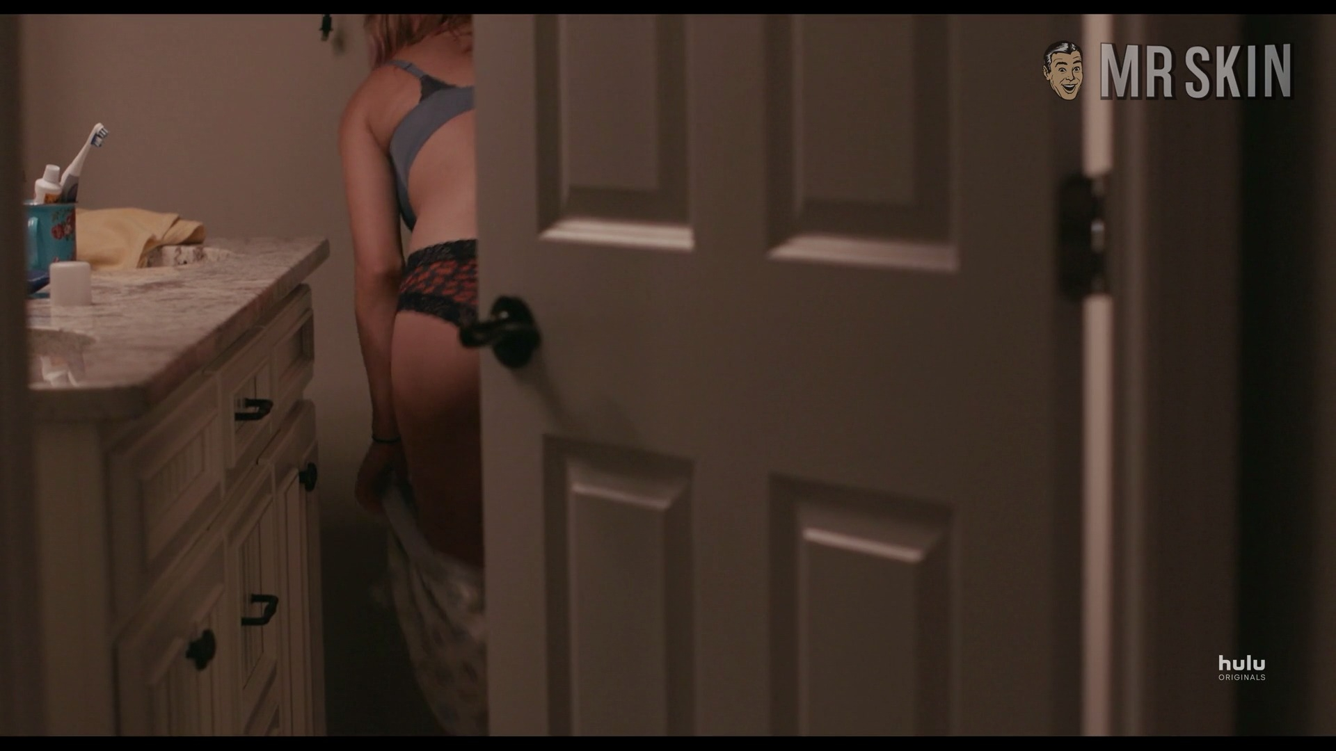 Hottest Holly Scenes. Underwear. 302001