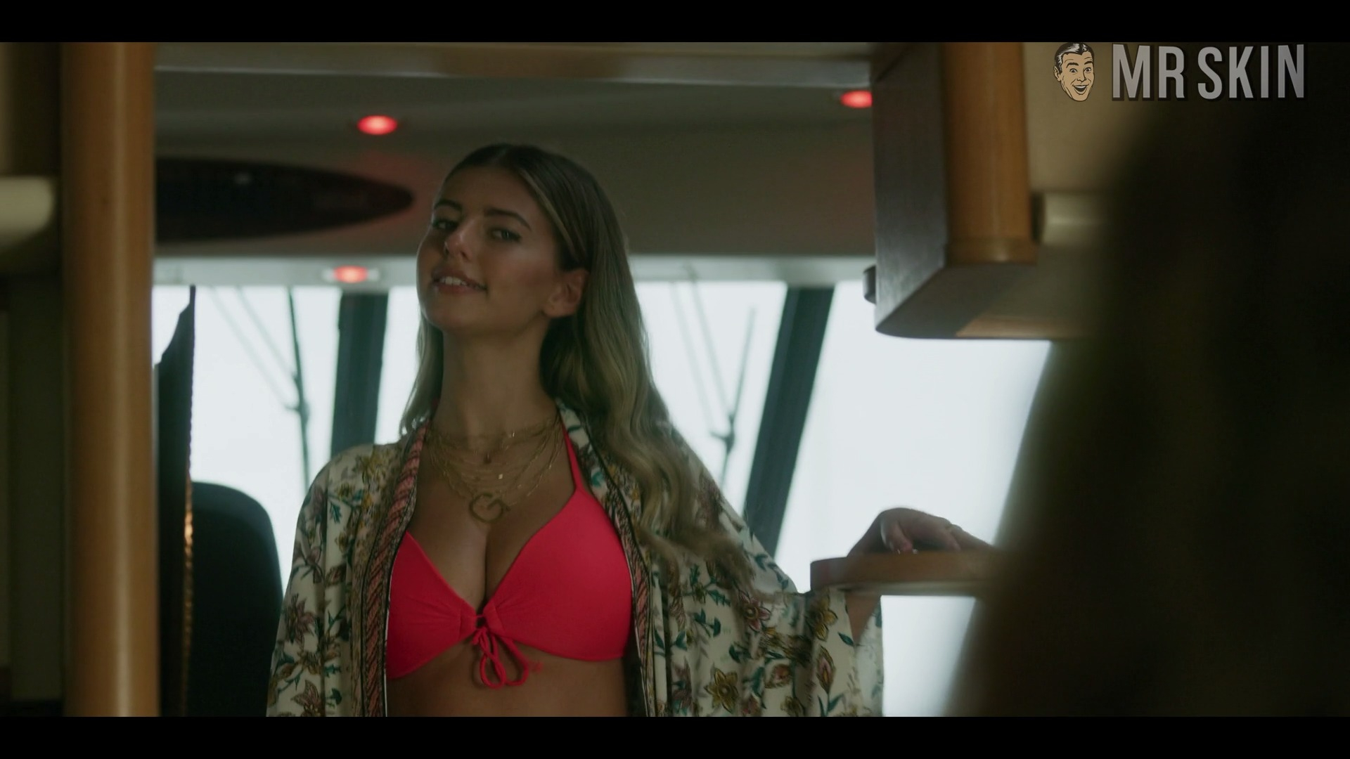 Hottest Gwen Scenes. Bikini, sexy. 279387